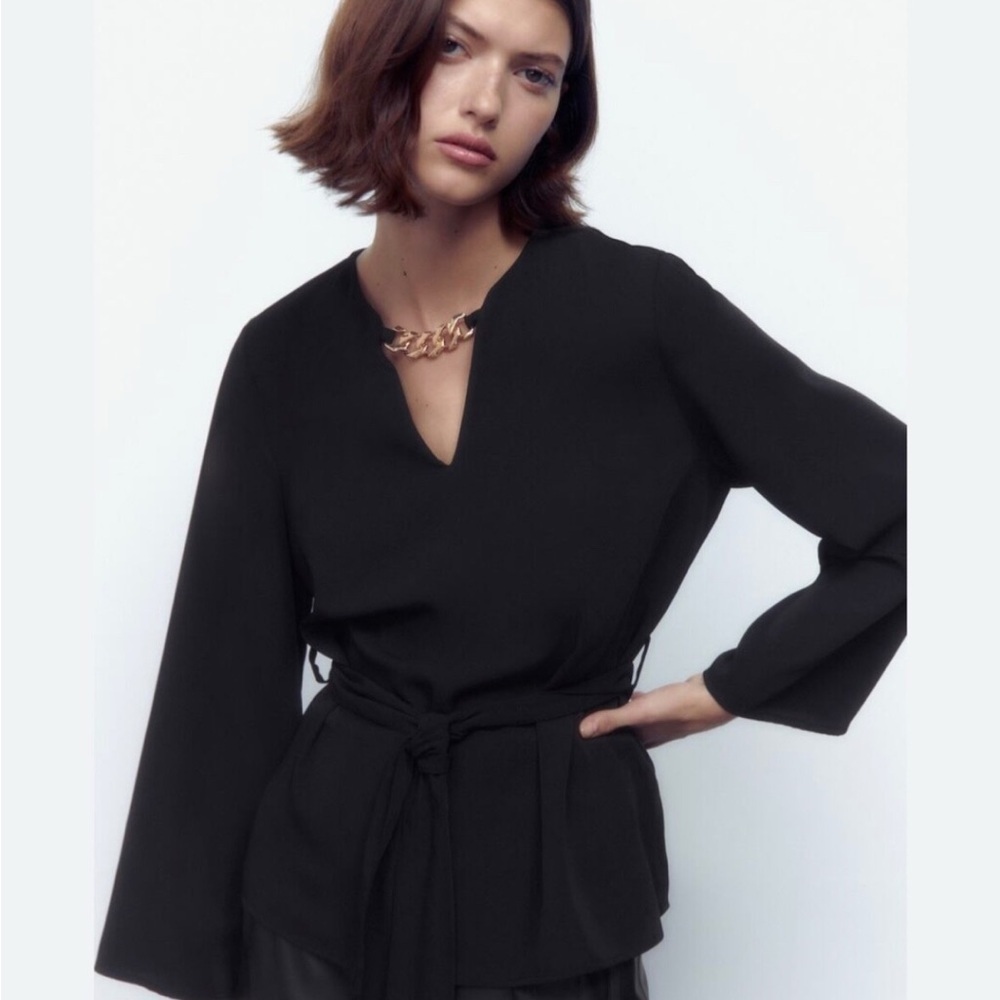 Zara Black V-neck Top with Tie Up Belt size XS